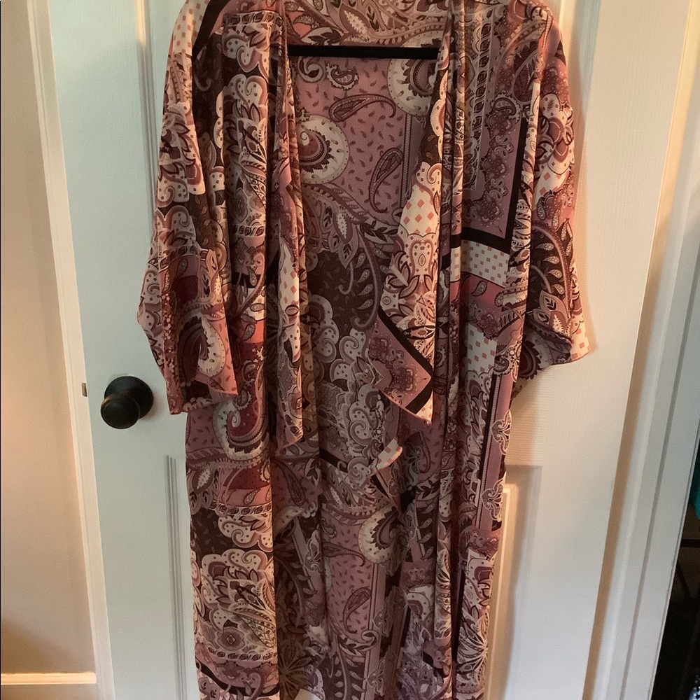 Lularoe “Shirley” kimono